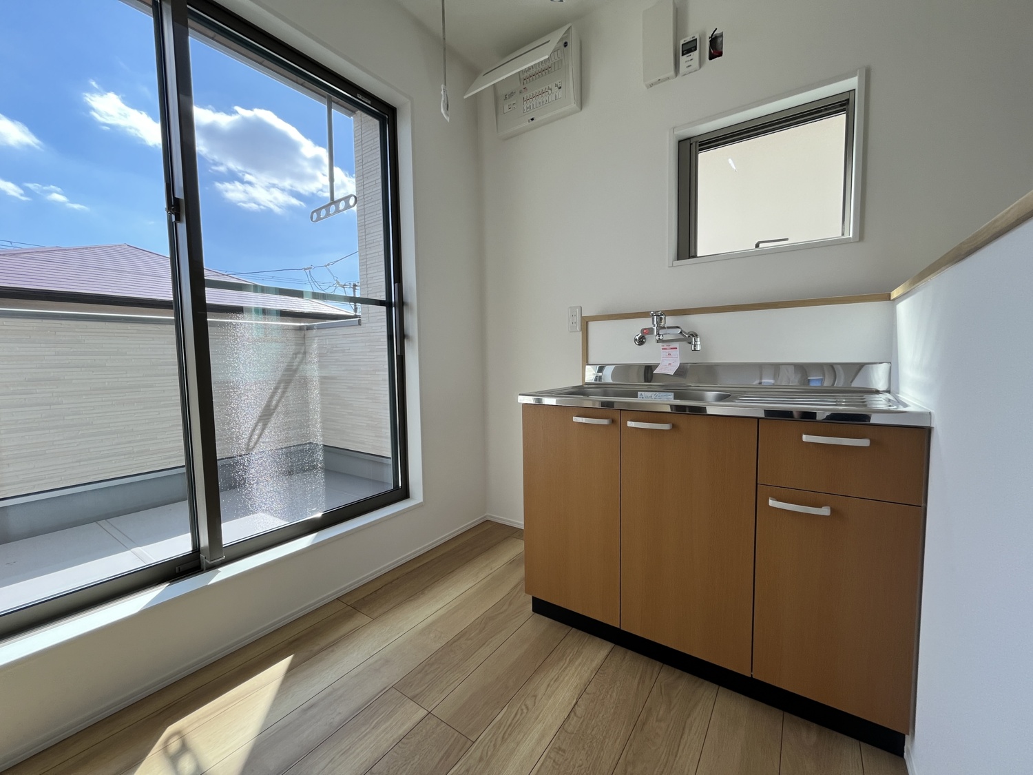 千葉県 3LDK 27坪 2階建て｜セミオーダー住宅『Lodina』アレンジ！２階にミニキッチンのあるお家