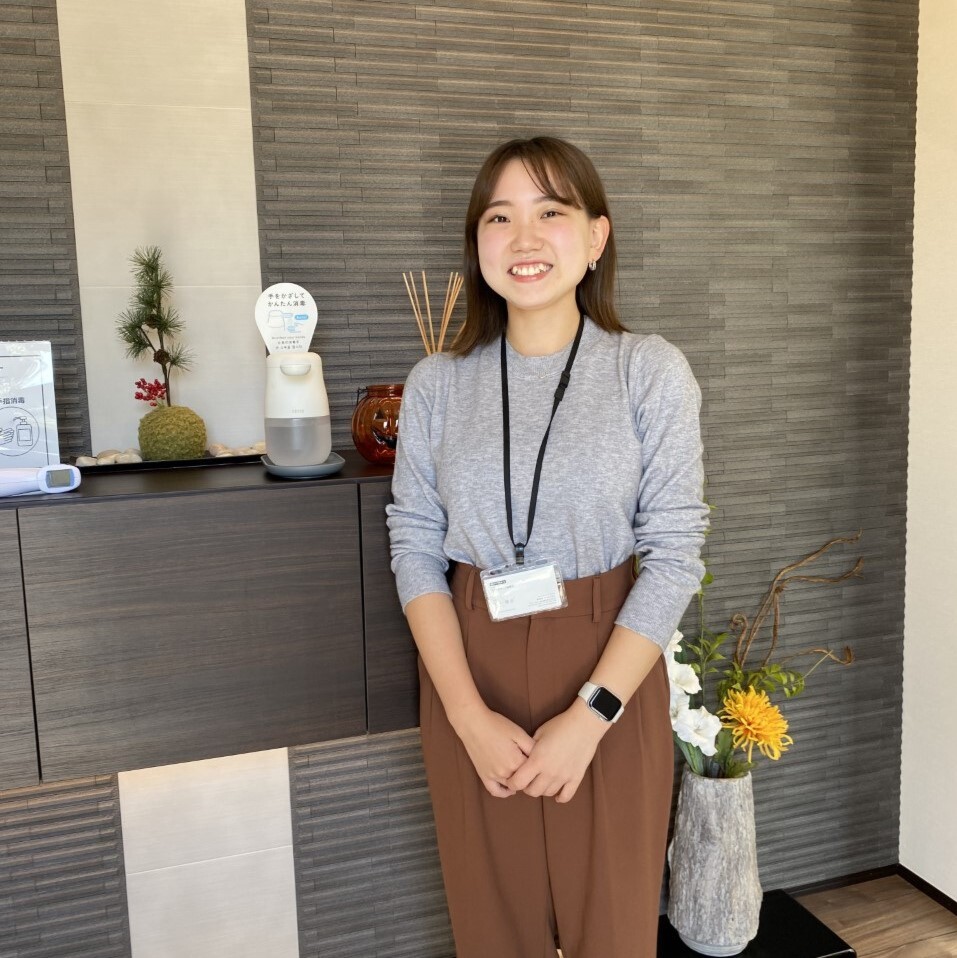 船橋店 営業部 石川優衣